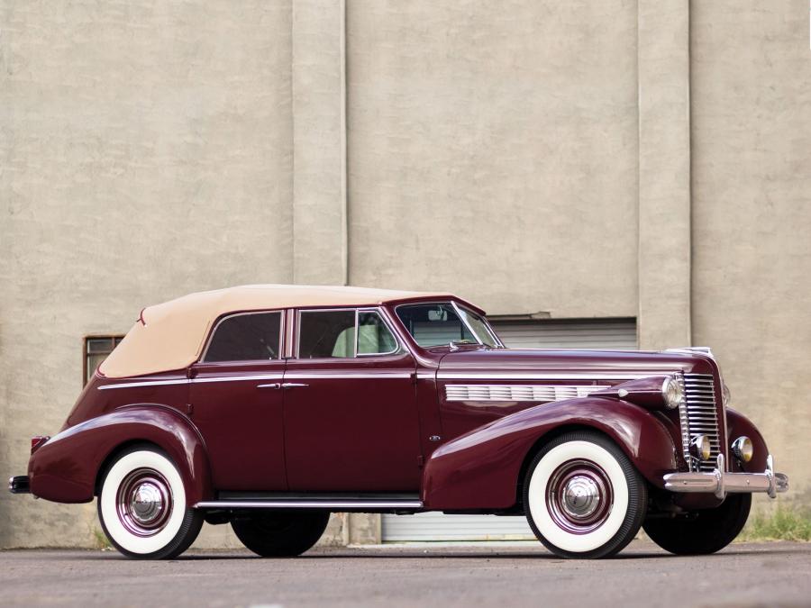  Buick Special Convertible Phaeton 1938 года  (фото 6 из 7)